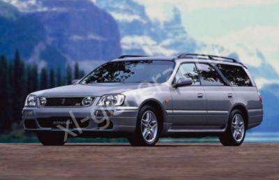 Лобовое стекло Nissan Stagea I